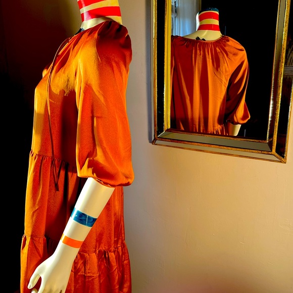 Banana Republic Gold Long Sleeved Dress with Tiered Hemline US4 - Picture 2 of 6